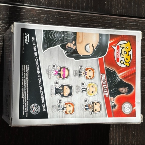 Funko pop 69 The Undertaker glow in the dark - Picture 5 of 6